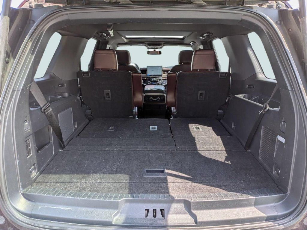 Used 2023 Ford Expedition Limited AWD/4WD image 28