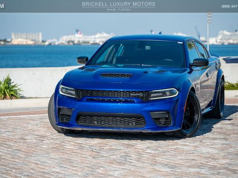 Used 2021 Dodge Charger SRT Hellcat image 2