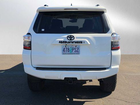 Certified 2023 Toyota 4Runner SR5 Premium AWD/4WD image 4