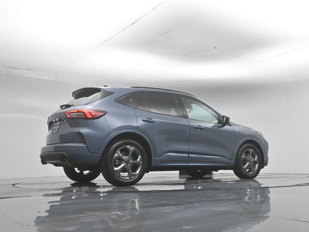 Used 2024 Ford Escape ST-Line w/ Tech Pack #1 FWD image 43