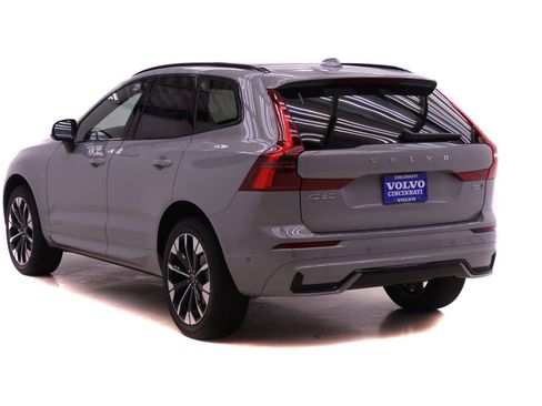 New 2026 Volvo XC60 B5 Plus w/ Protection Package Premier image 5