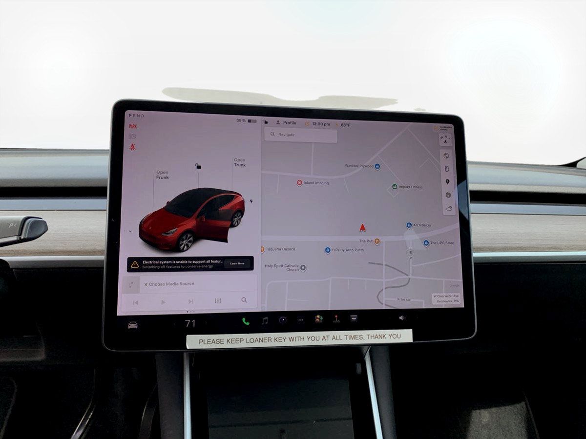 Used 2021 Tesla Model Y Long Range AWD/4WD image 21
