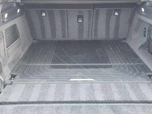 New 2025 Land Rover Range Rover SE image 34