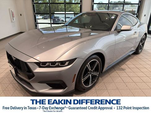 Used 2024 Ford Mustang Coupe RWD image 1