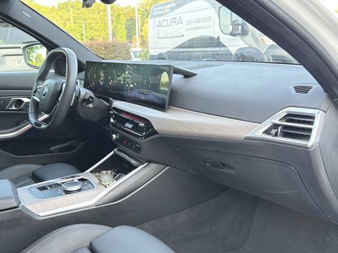 Used 2025 BMW 330i Sedan RWD image 18