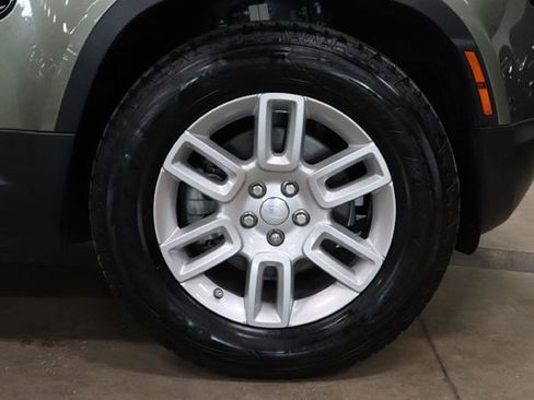 Used 2020 Land Rover Defender 110 S AWD/4WD image 42