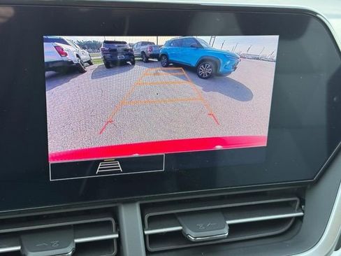 New 2026 Chevrolet Trax LS image 11