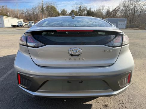 Used 2021 Hyundai Ioniq SE image 8