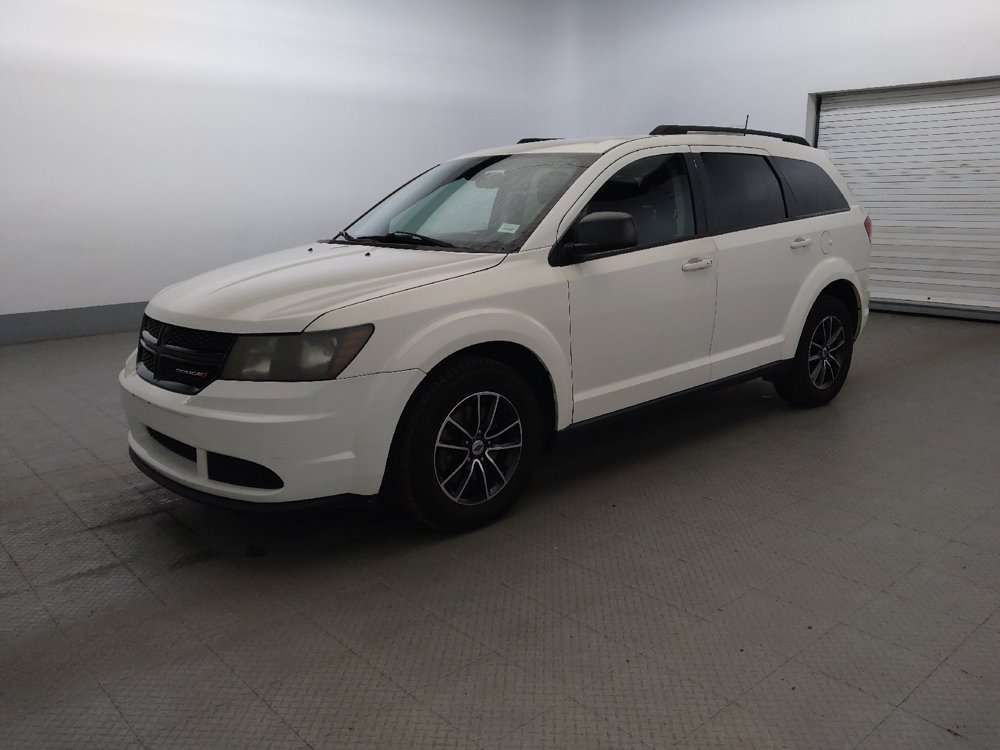 Used 2018 Dodge Journey SE w/ Connectivity Group FWD image 2