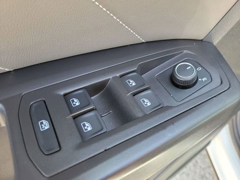 Used 2022 Volkswagen Atlas SE AWD/4WD image 18