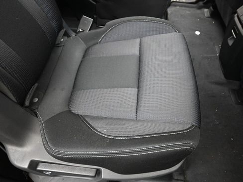 Used 2024 Subaru Ascent Premium w/ Convenience Package image 16