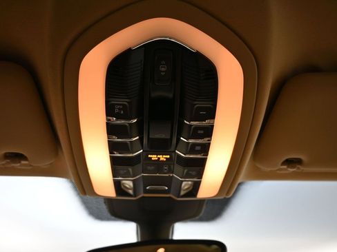 Used 2014 Porsche Cayenne Diesel image 10