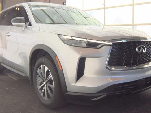 Certified 2023 INFINITI QX60 Pure FWD image 4