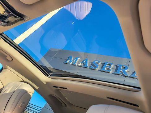 Used 2022 Mercedes-Benz S 500 4MATIC image 10