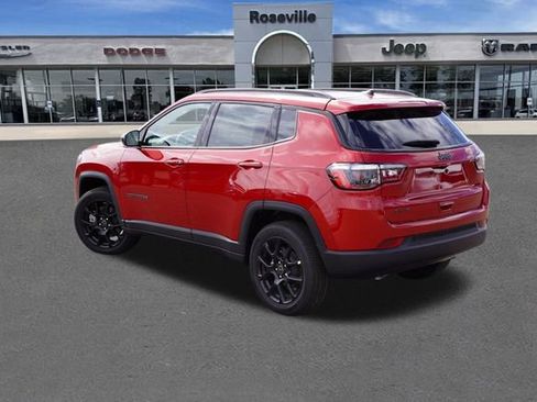 New 2025 Jeep Compass Latitude w/ Sun & Sound Group image 5