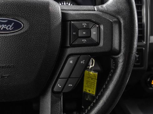 Used 2019 Ford F150 XLT w/ Equipment Group 302A Luxury AWD/4WD image 27