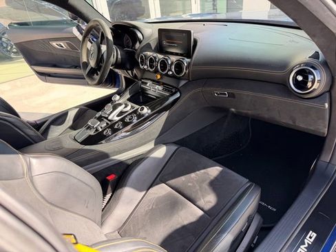 Used 2018 Mercedes-Benz AMG GT R image 14