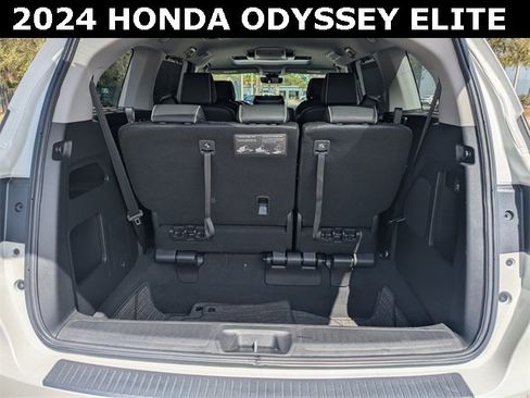 Used 2024 Honda Odyssey Elite image 16