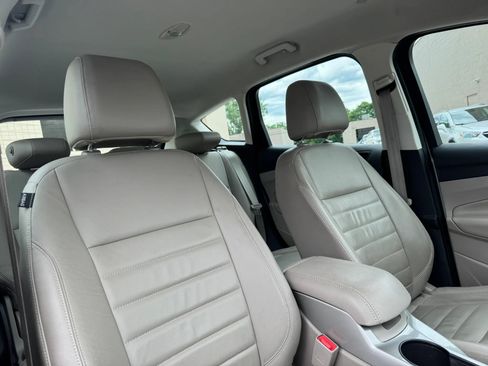 Used 2015 Ford C-MAX SEL w/ Interior Protection Package FWD image 30