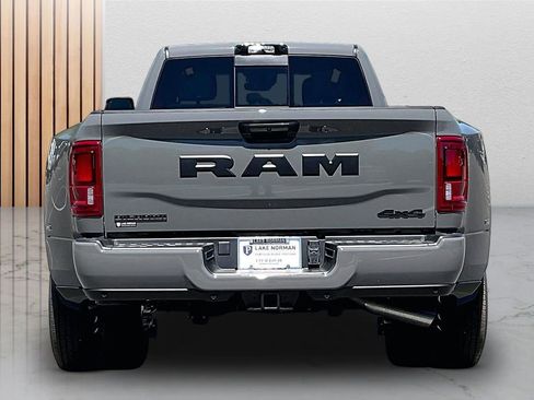 New 2026 RAM 3500 Big Horn AWD/4WD image 8