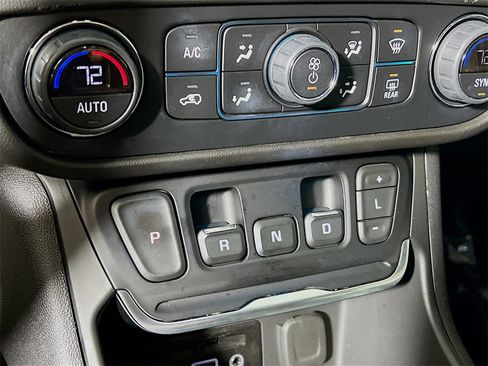 Used 2020 GMC Terrain Denali w/ Denali Premium Package image 16