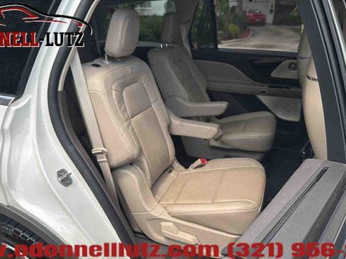 Used 2023 Lincoln Aviator Reserve w/ Equipment Group 201A AWD/4WD image 10