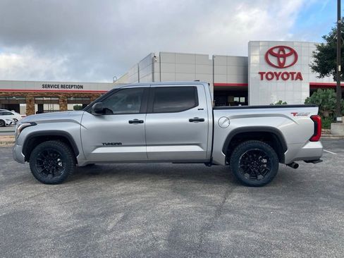 Used 2024 Toyota Tundra SR5 RWD image 7