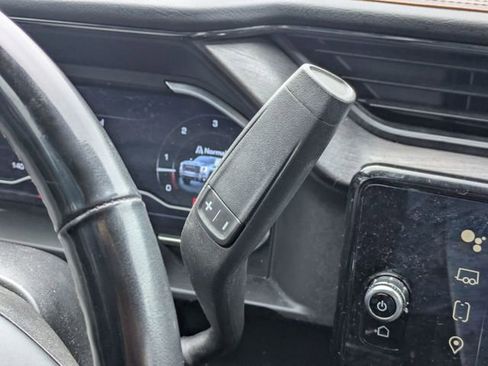 Used 2024 GMC Sierra 2500 AT4 w/ AT4 Premium Plus Package AWD/4WD image 25