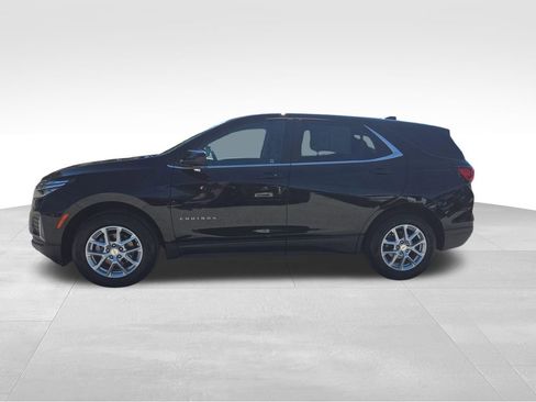 Used 2023 Chevrolet Equinox LT AWD/4WD image 3