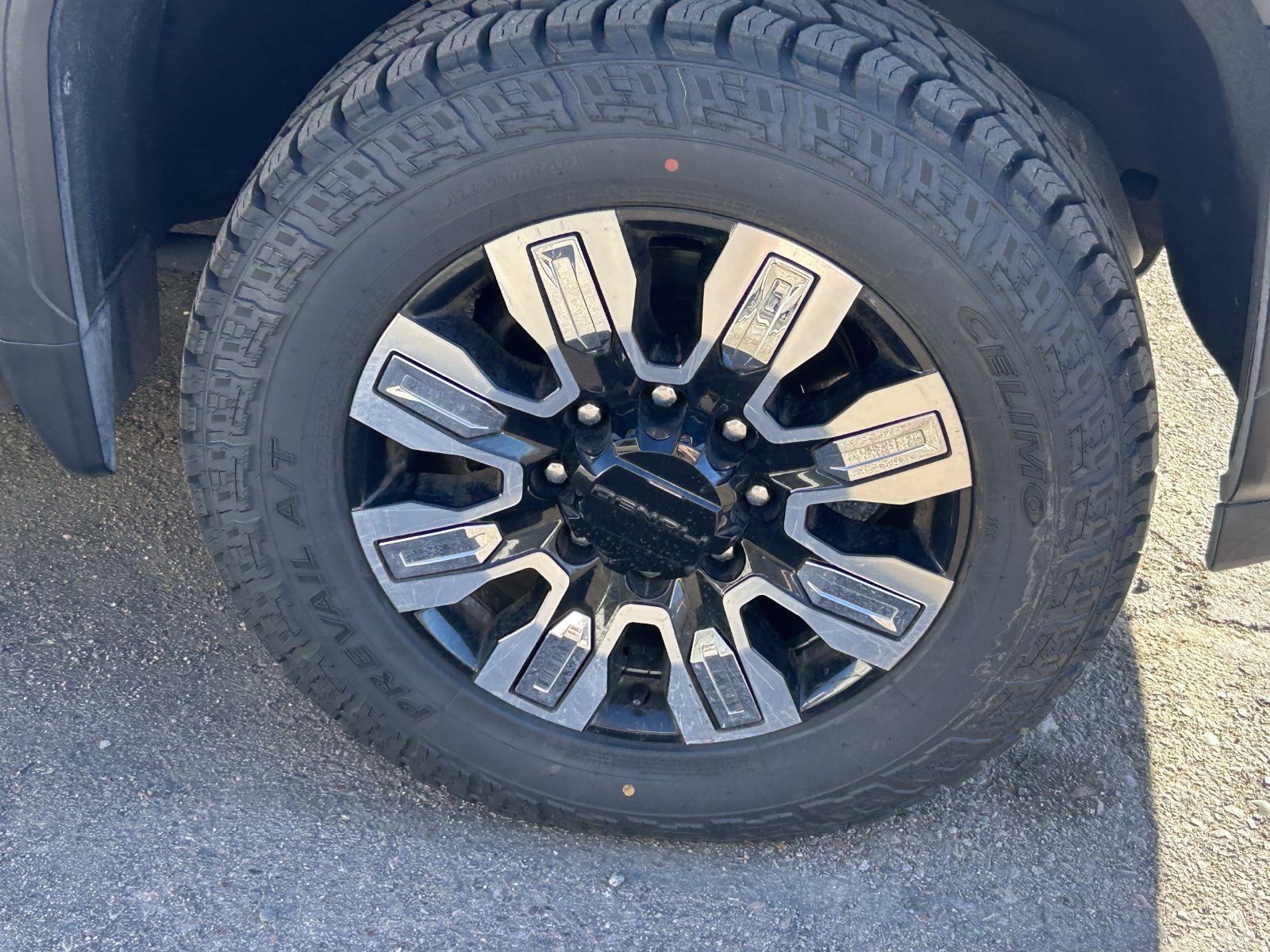 Used 2024 GMC Sierra 2500 Denali w/ Denali Reserve Package AWD/4WD image 10