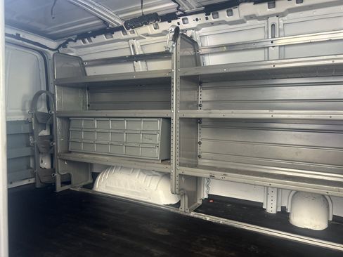 Used 2019 Chevrolet Express 3500 w/ Driver Convenience Package image 13