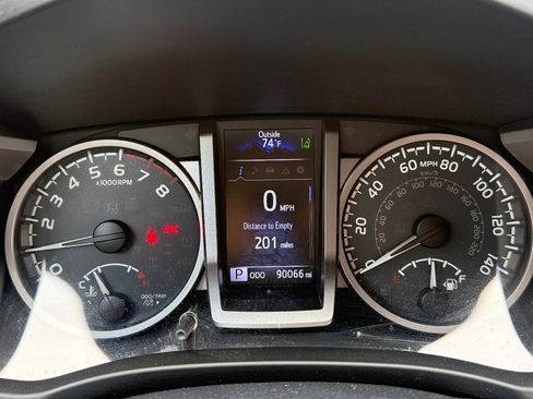 Used 2019 Toyota Tacoma SR5 image 26