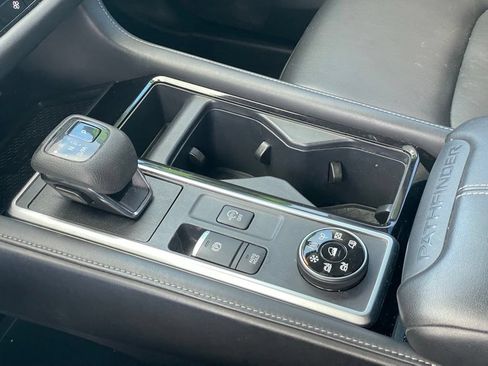 Certified 2023 Nissan Pathfinder SL AWD/4WD image 30