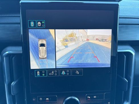 Used 2025 GMC Acadia Elevation image 24