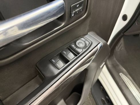 Used 2021 Chevrolet Silverado 1500 LTZ w/ LTZ Convenience Package II AWD/4WD image 14