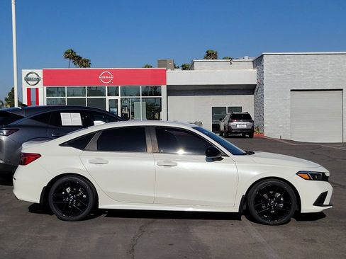 Used 2023 Honda Civic Sport image 28