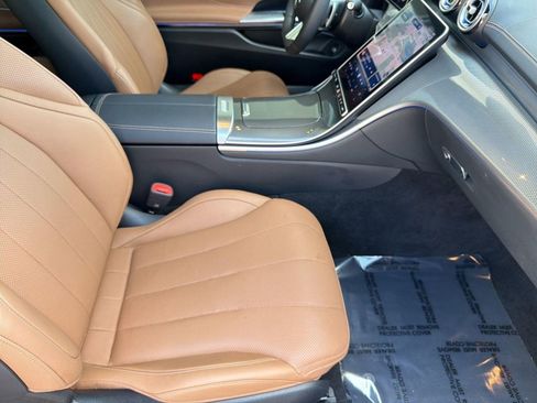 Certified 2024 Mercedes-Benz CLE 300 4MATIC Coupe image 31