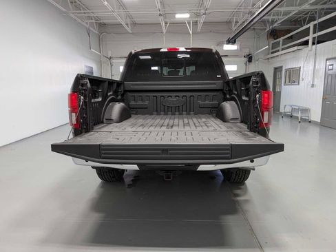 Used 2019 Ford F150 Lariat w/ Equipment Group 502A Luxury AWD/4WD image 43