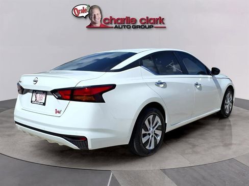 Used 2025 Nissan Altima 2.5 S image 5