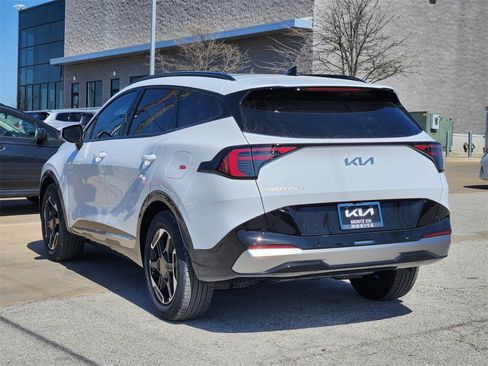 New 2026 Kia Sportage SX image 3