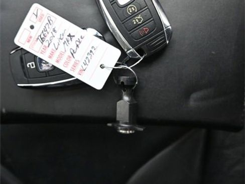 Used 2018 Lincoln MKX Reserve w/ Lincoln MKX Climate Package image 10