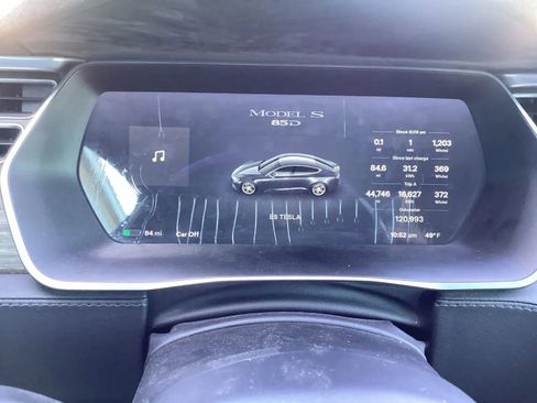 Used 2015 Tesla Model S 85D image 6