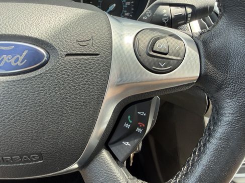 Used 2013 Ford Focus SE FWD image 25