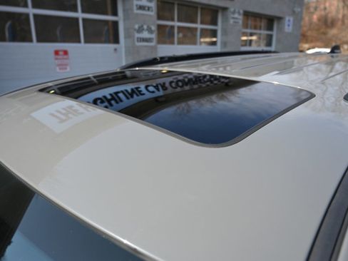 Used 2024 Dodge Durango GT image 13