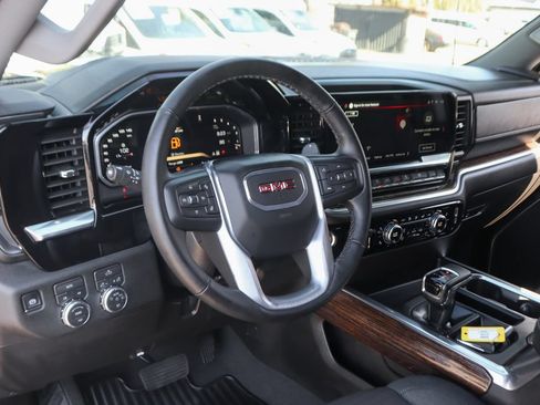 Used 2026 GMC Sierra 1500 Elevation w/ Preferred Package AWD/4WD image 18