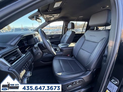 Used 2023 GMC Yukon XL Denali image 12