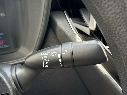 Used 2020 Toyota Corolla LE FWD image 25
