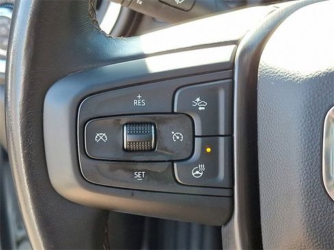 Used 2022 GMC Sierra 2500 AT4 w/ AT4 Premium Plus Package image 18