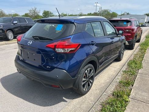 Used 2020 Nissan Kicks SV FWD image 3