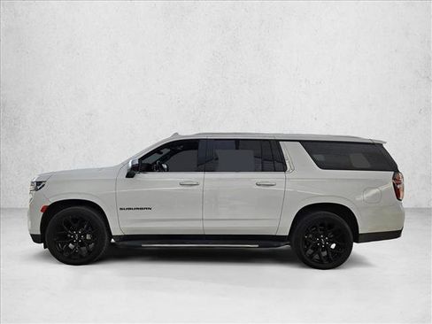 Used 2021 Chevrolet Suburban Premier w/ Premium Package image 8